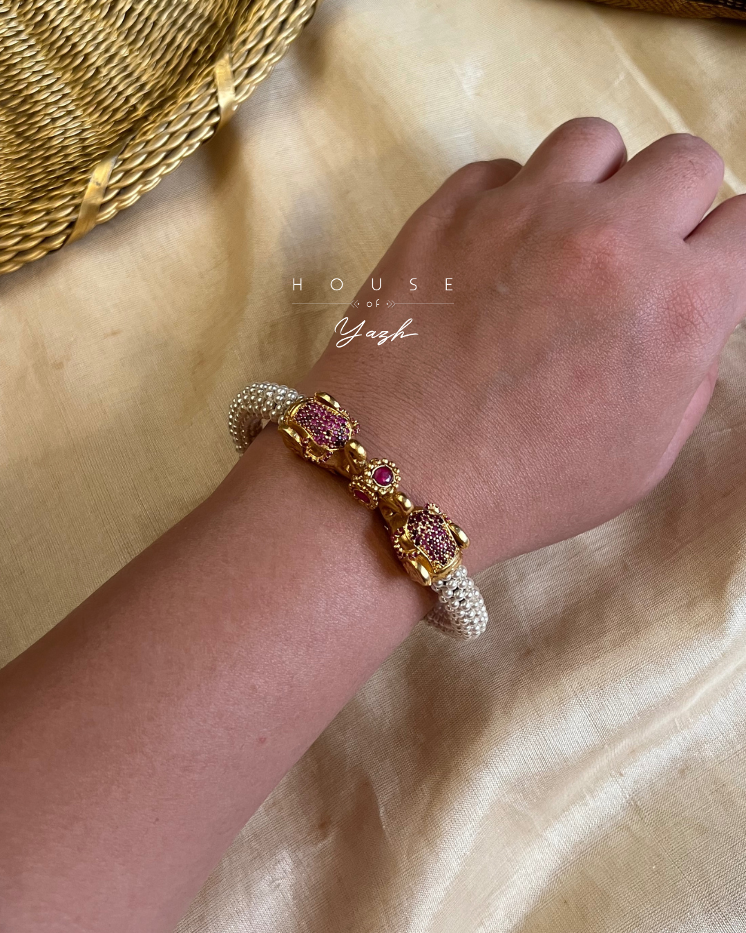 TEMP-PEARL ELEPHANT KANGAN